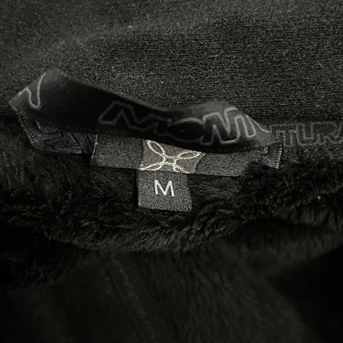 [정품/M] 몬츄라 블랙 벨벳 후드 조끼 b14 상품이미지4