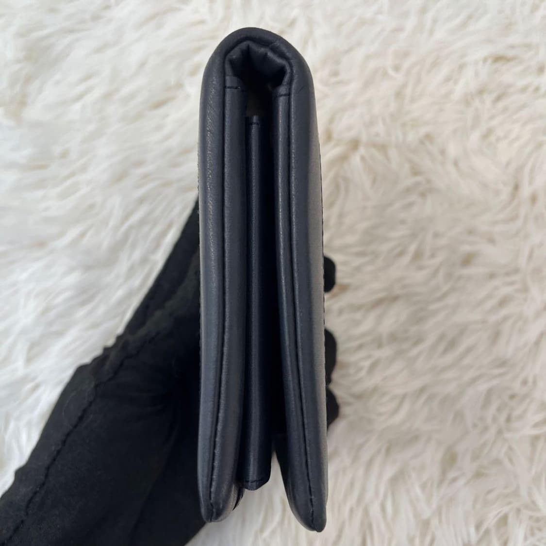 비비안 웨스트우드 레터링 가죽 지갑 상품이미지3