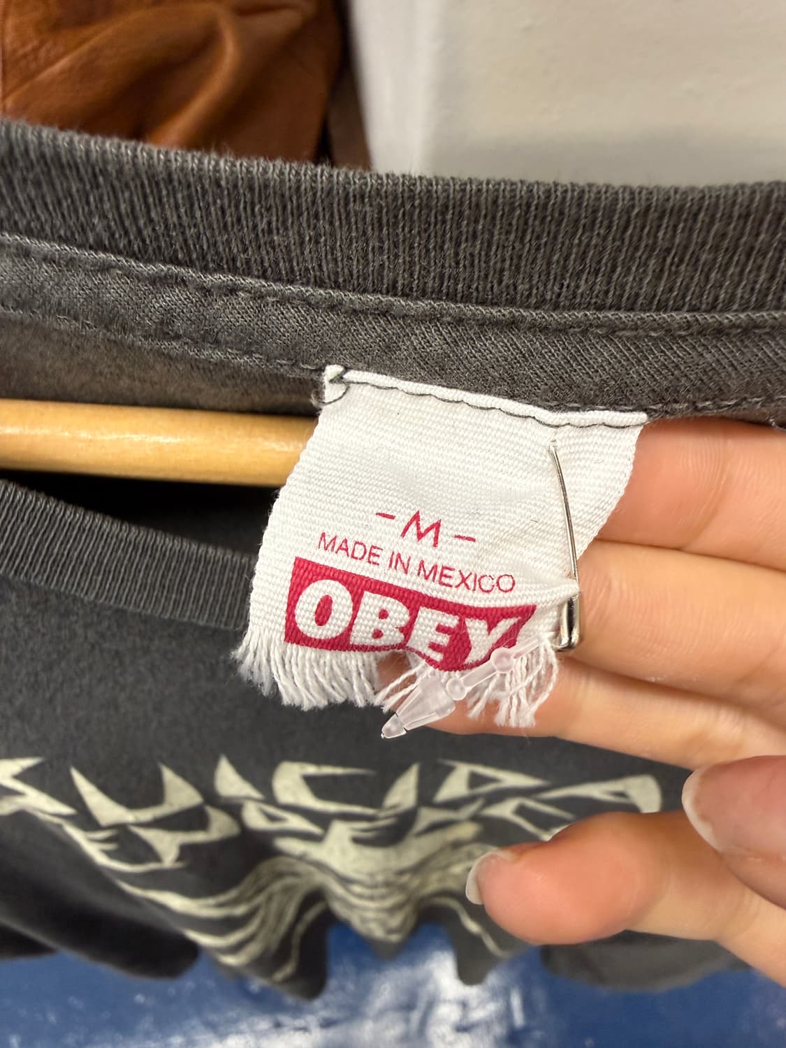 OBEY 오베이 해골 차콜 반팔티 상품이미지5