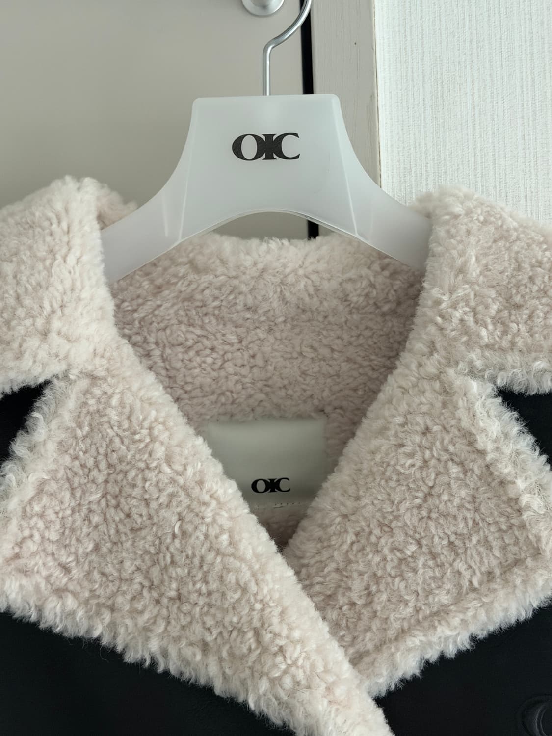 오아이오아이 무스탕 새상품 상품이미지3