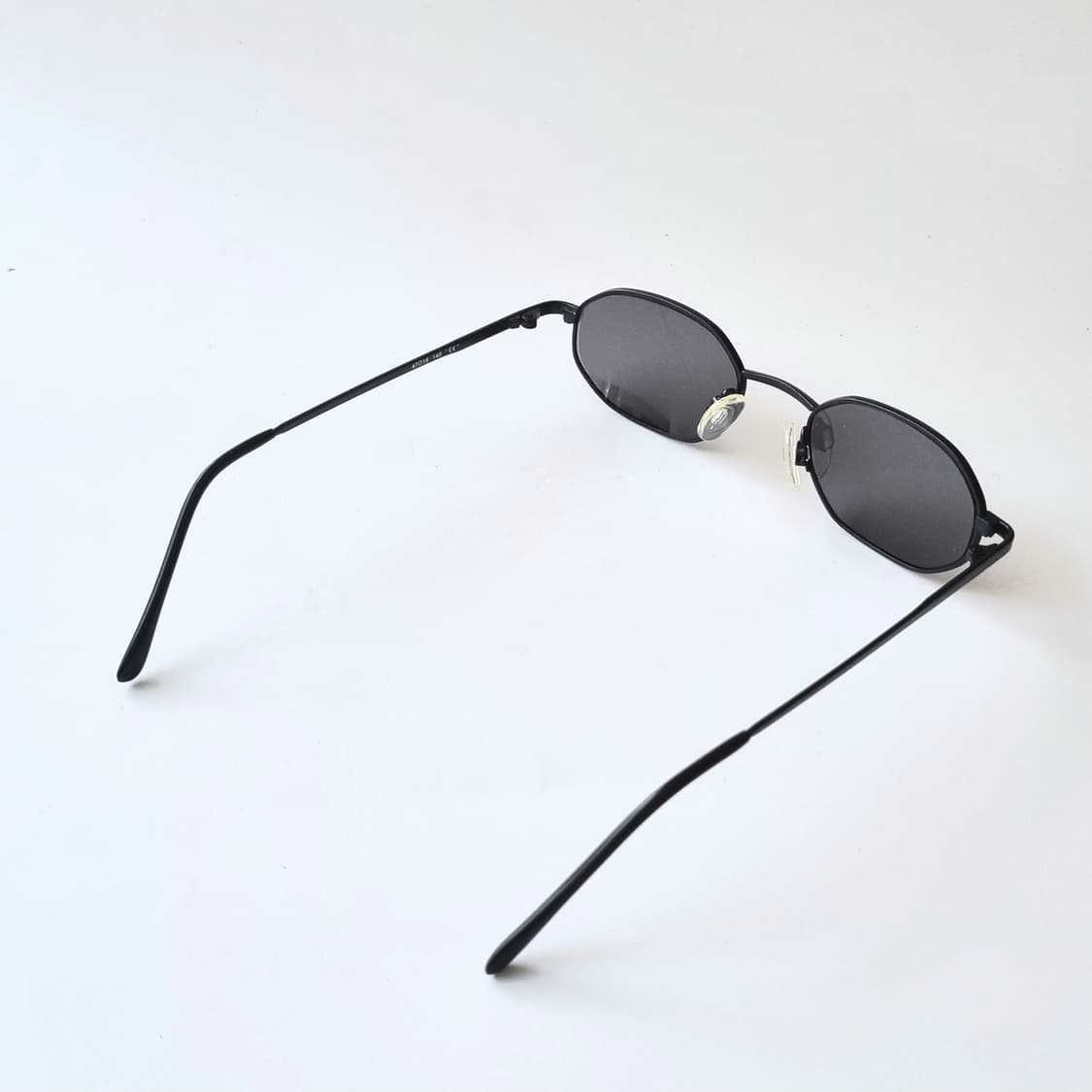 데드스탁 매트 블랙 헥사곤 슬림 선글라스 1782 상품이미지6