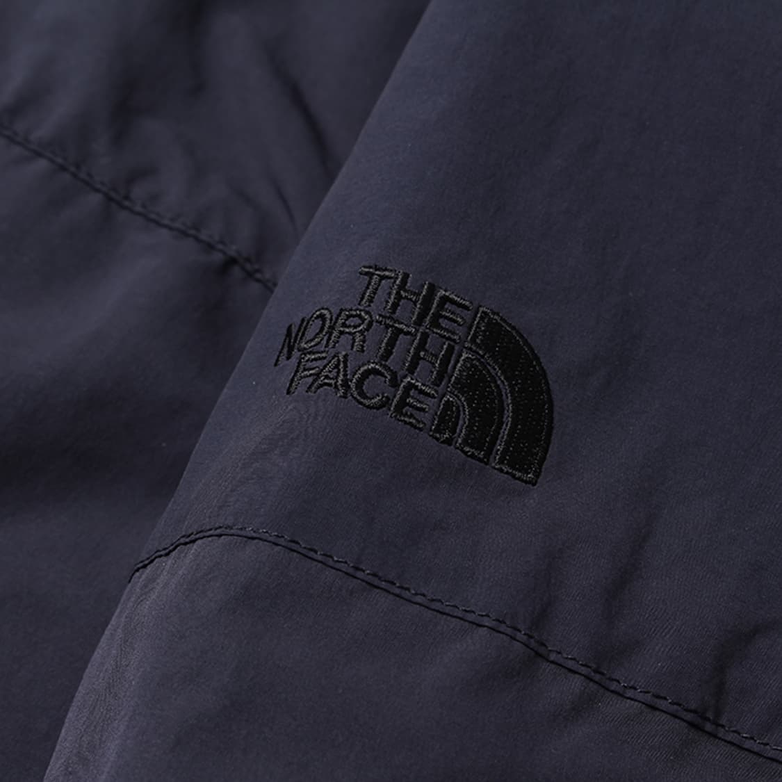  PURPLE LABEL "Navy Wind Breaker" 상품이미지9