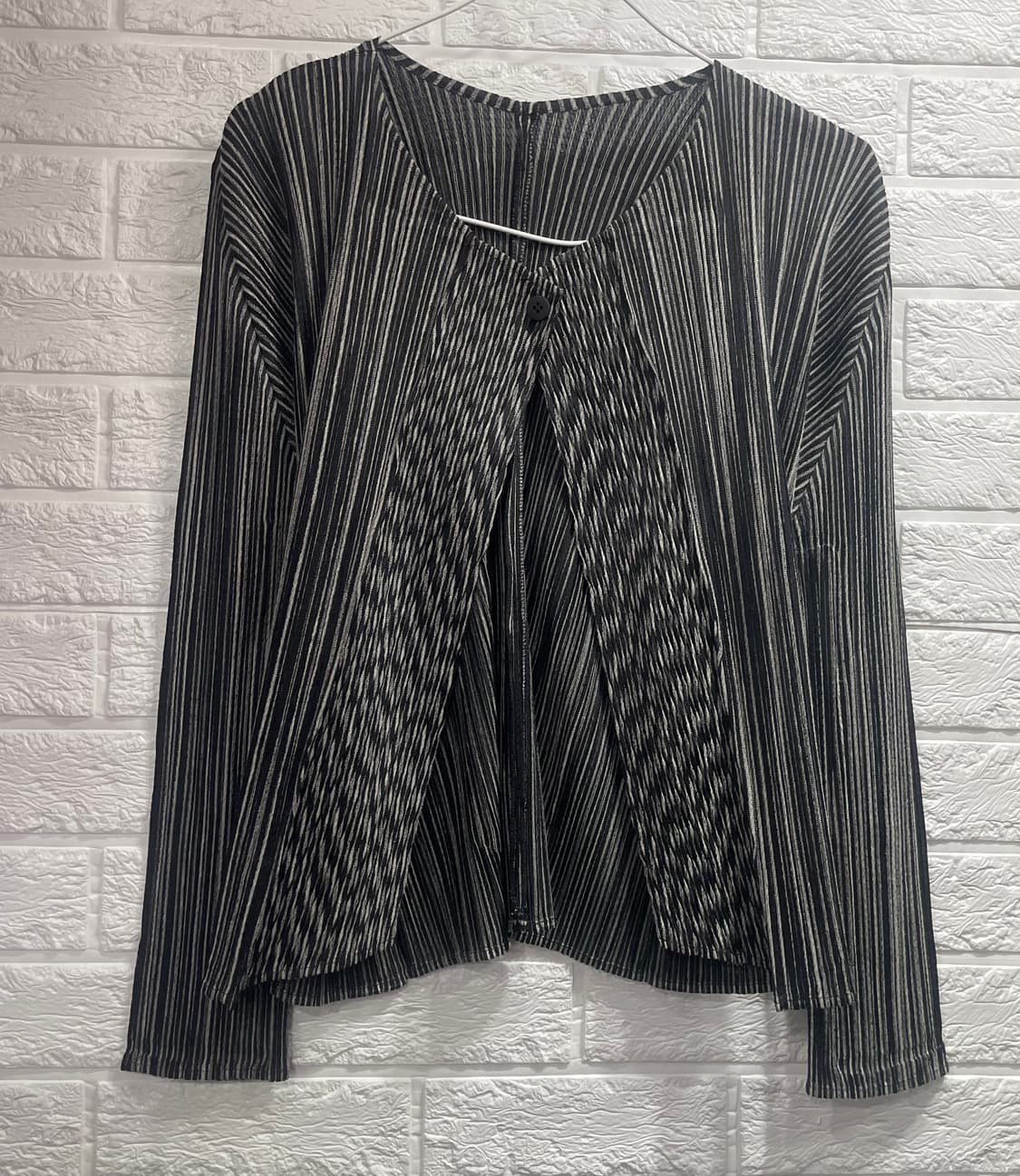 이세이미야케 플리츠플리즈 가디건 3사이즈:) 상품이미지1