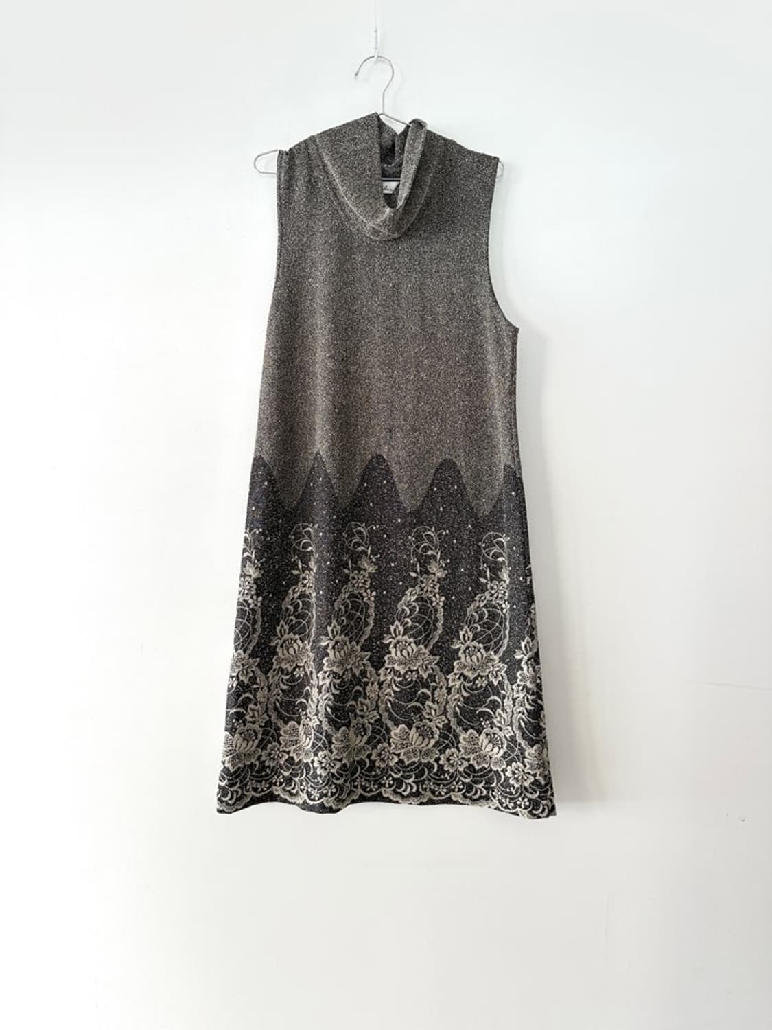 Lotus flower high neck top & ops 상품이미지1