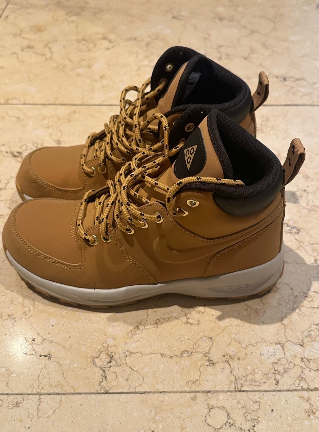 Nike ACG 마노아부츠 235 상품이미지2