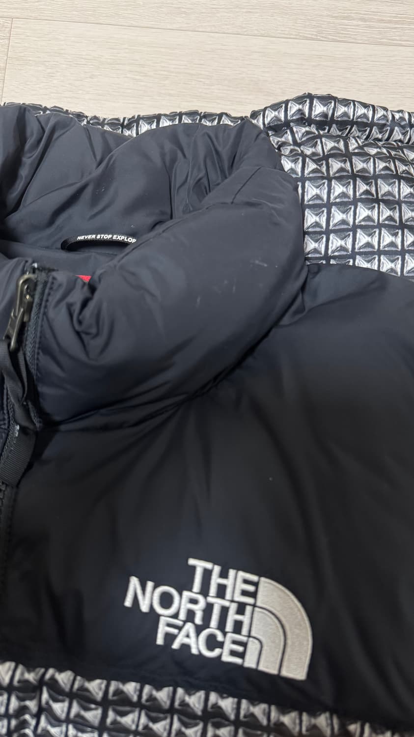 슈프림 x 노스페이스 스터드 눕시 자켓 블랙 - 21SS 팝니다. 상품이미지10