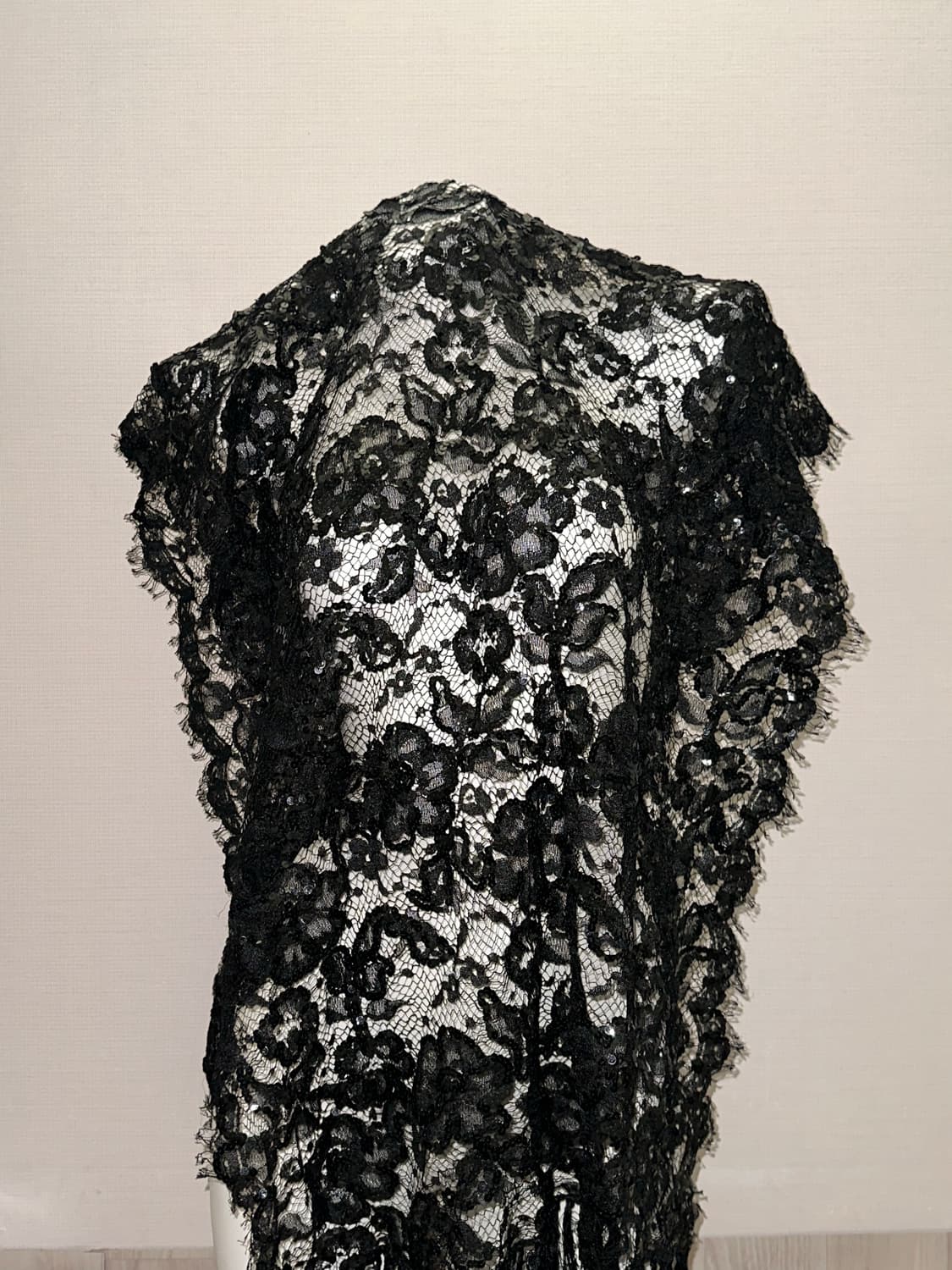 빈티지 블랙 스팽글 플라워 태슬 머플러 상품이미지7