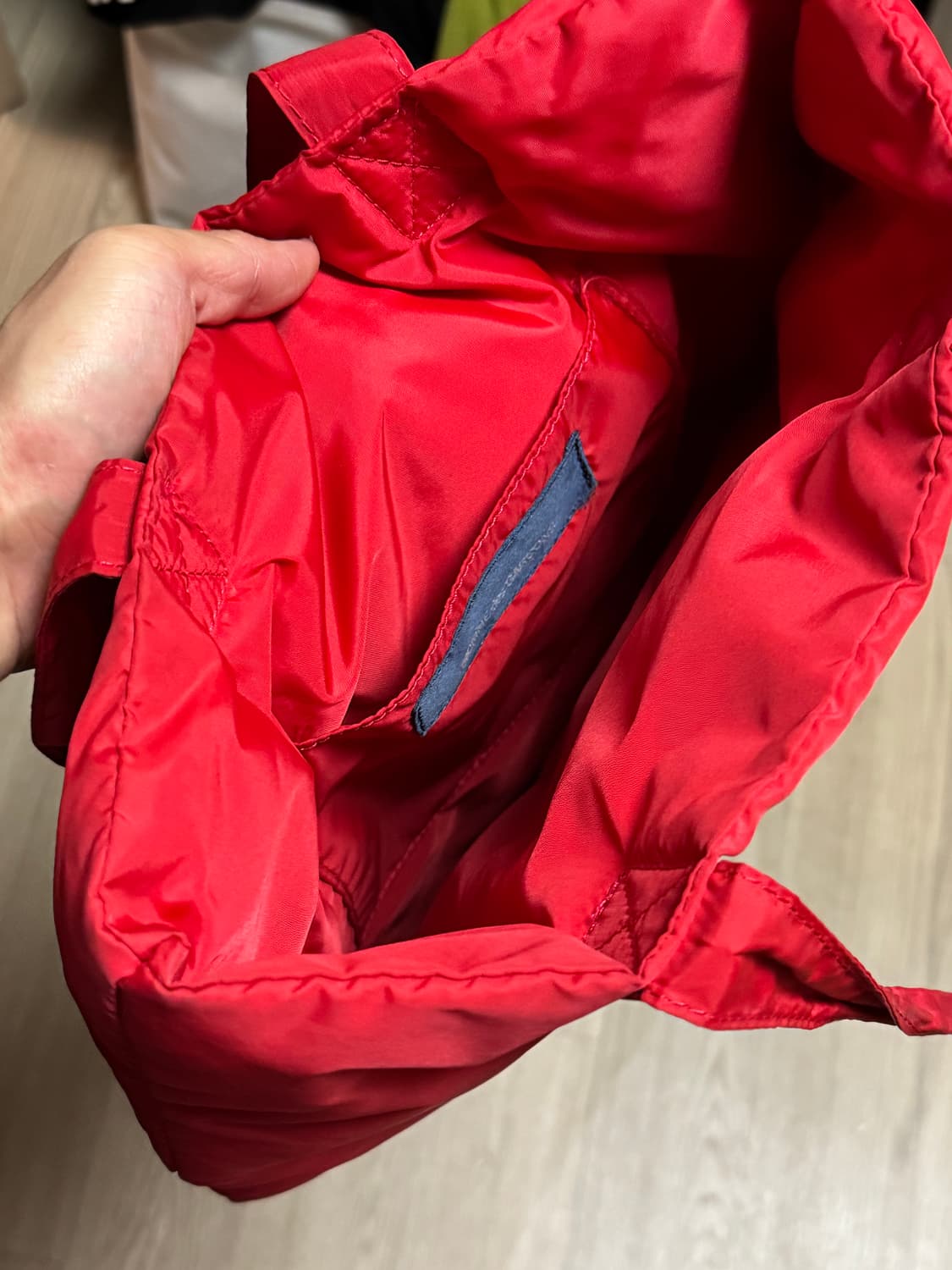 꼼데가르송 아오야마 패딩 토트백 레드 상품이미지6