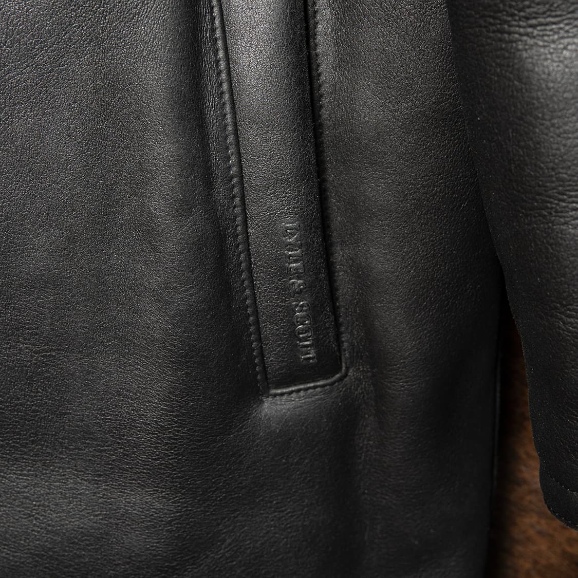 [95] 00s 라일앤스콧 양가죽 양털 무스탕 레더 카코트 블랙  상품이미지4