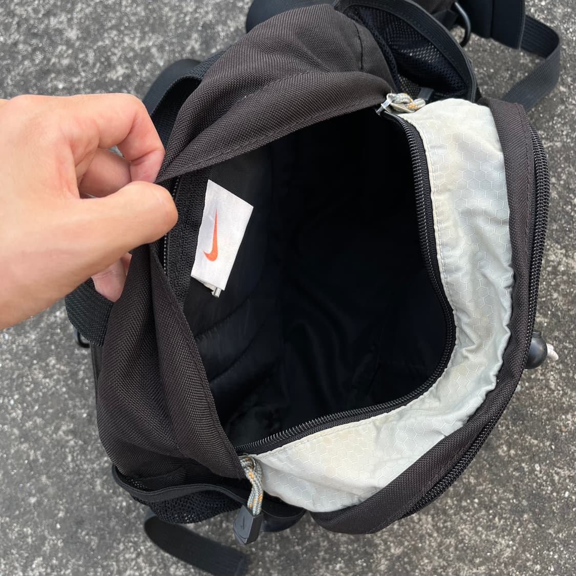 [OS] 나이키 올드스쿨 슬링 럼버팩 상품이미지3