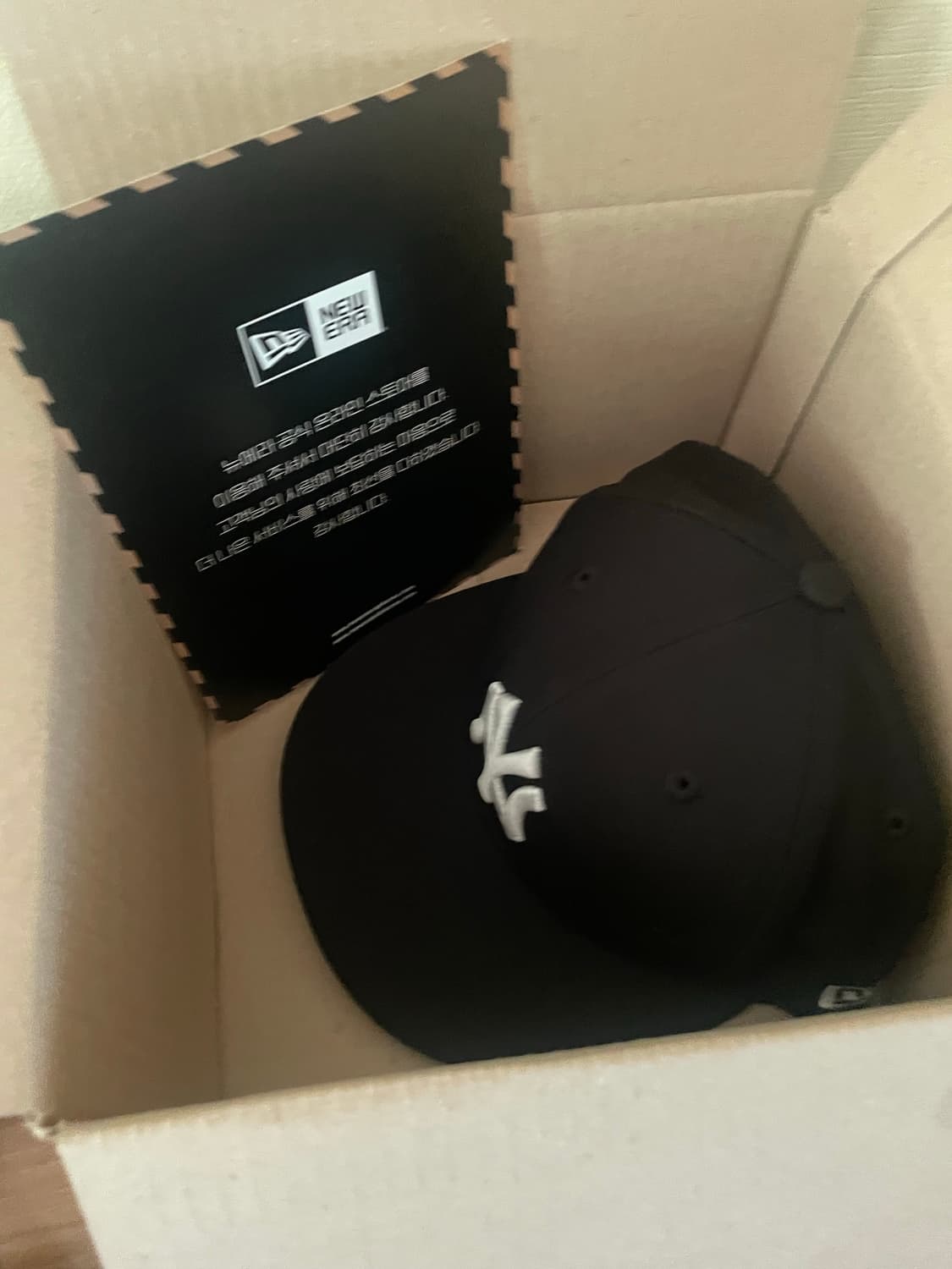 뉴에라 블랙/화이트 MLB BASIC 5950 NEYYAN BLKWHI 상품이미지1