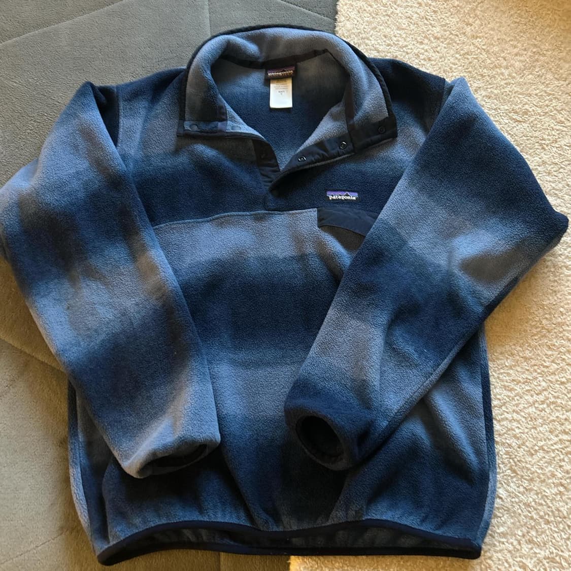 18FW 파타고니아 클래식 신칠라 스냅-티 플리스 풀오버 네이비그라데이션 상품이미지1