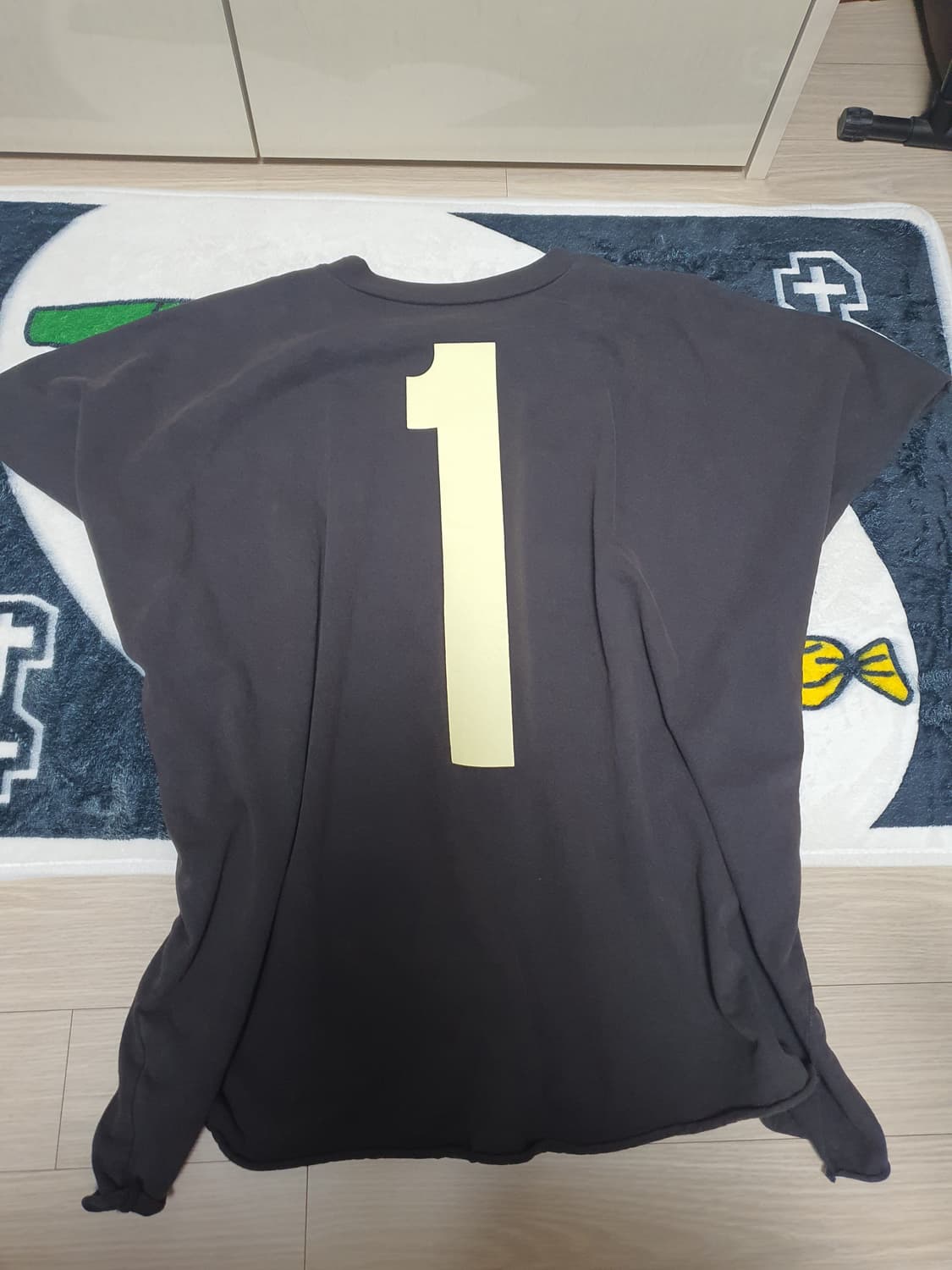 Yeezy 1 box logo 티셔츠 상품이미지3