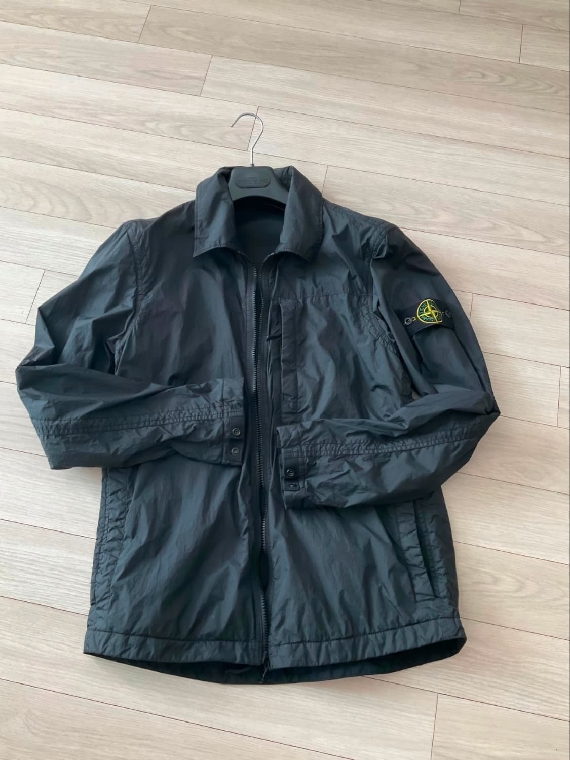 스톤아일랜드 크링클랩스 리나일론 오버셔츠 블랙 M 상품이미지1