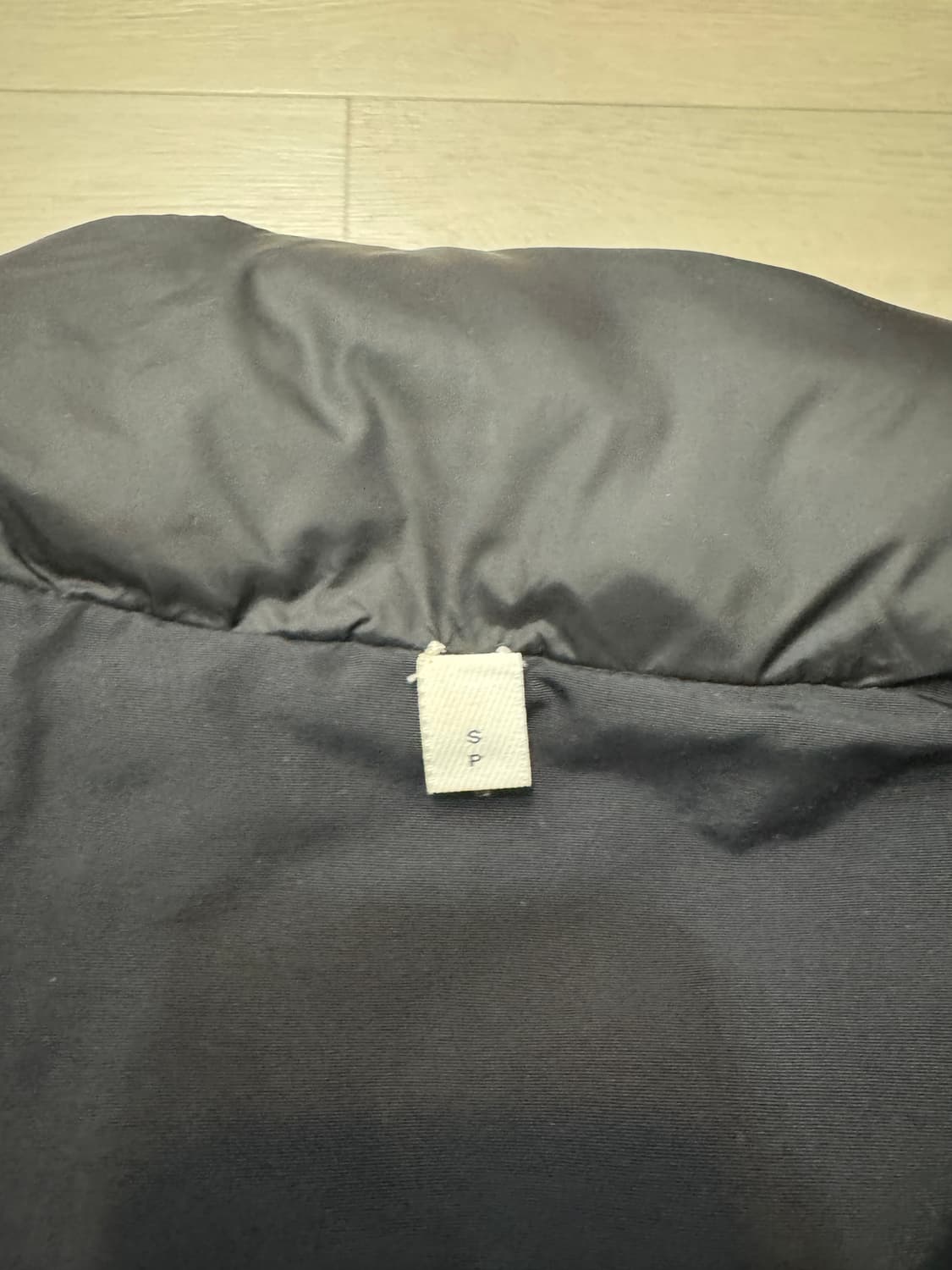 버버리 양면 패딩점퍼자켓 송민호 착용 상품이미지10