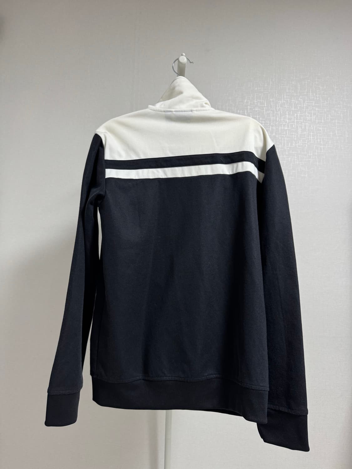 아디다스 블랙/화이트 삼선 트랙탑 100 상품이미지2