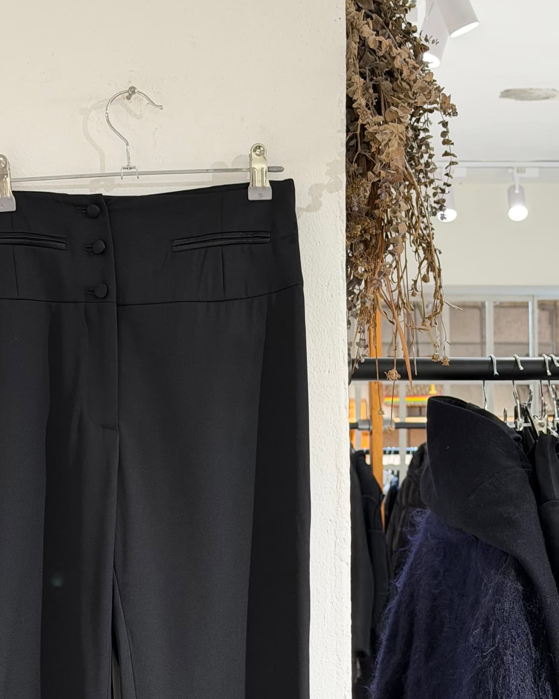 셀린느 블랙 버튼 울 스트레이트 팬츠 상품이미지5