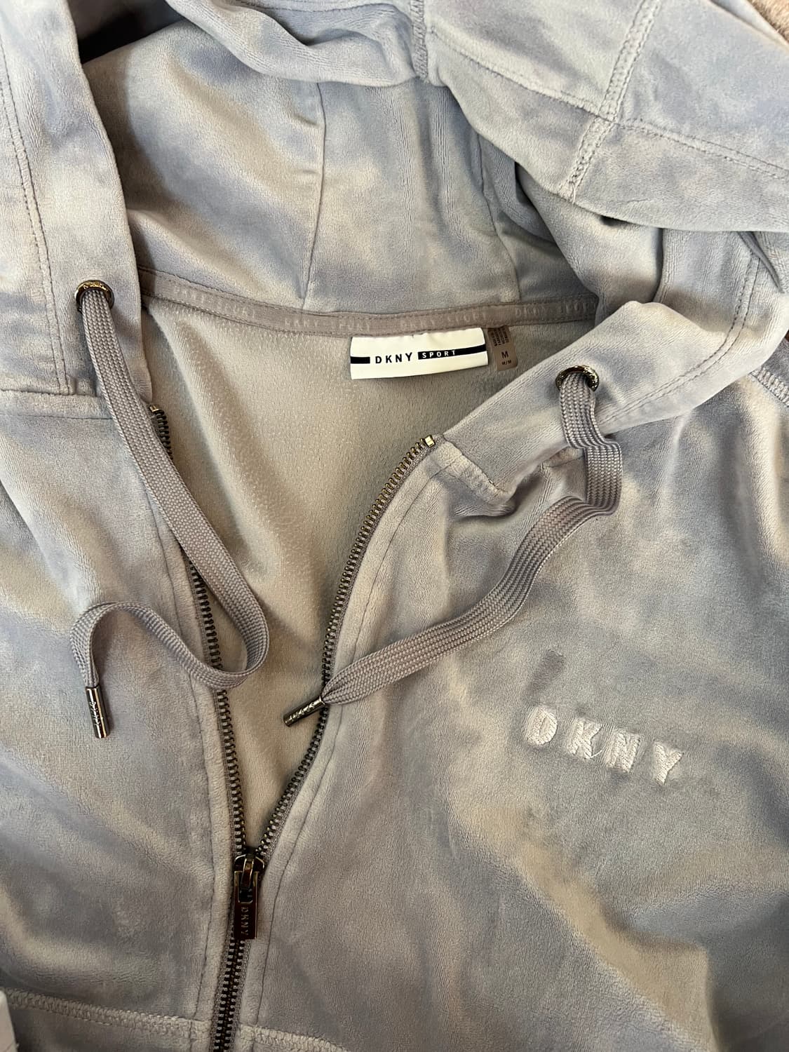디케이앤와이 DKNY 여성 퍼플벨벳 크롭후드점퍼 후드집업점퍼 상품이미지5