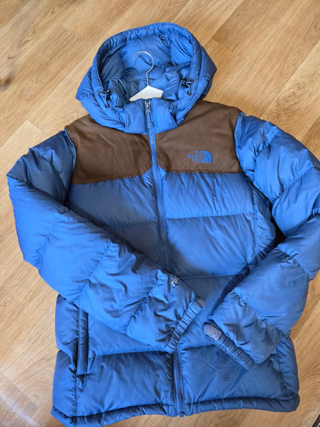 노스페이스 화이트라벨 700 구스다운 패딩 상품이미지2