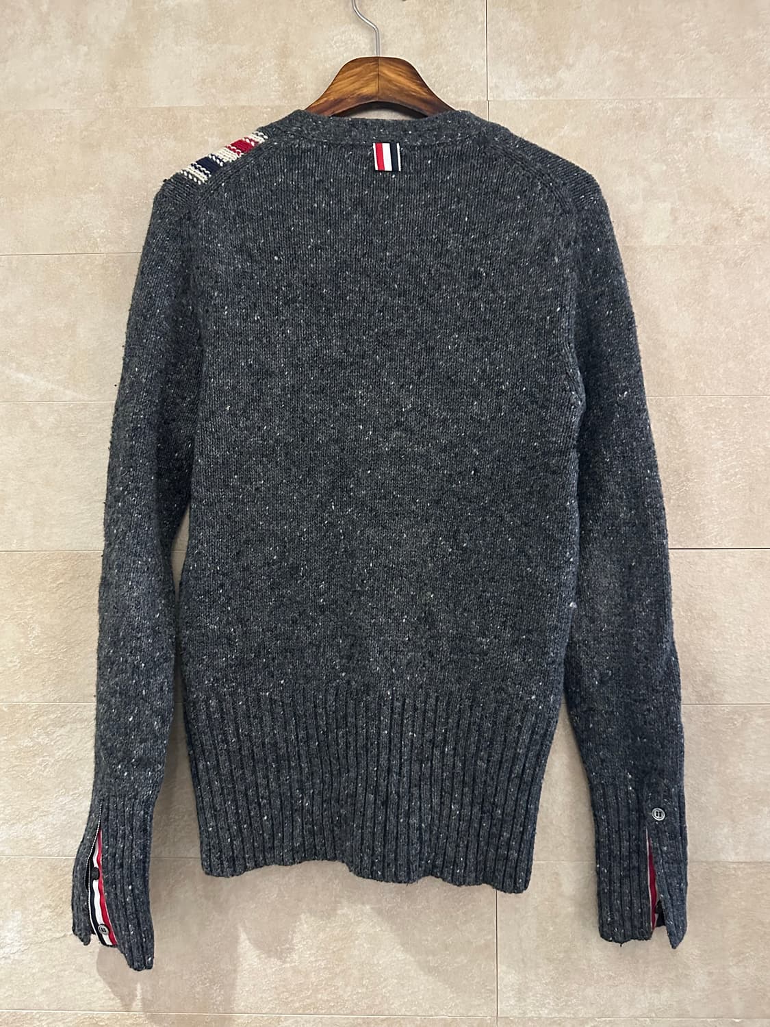 톰브라운 4-바 스트라이프 울 가디건 상품이미지5