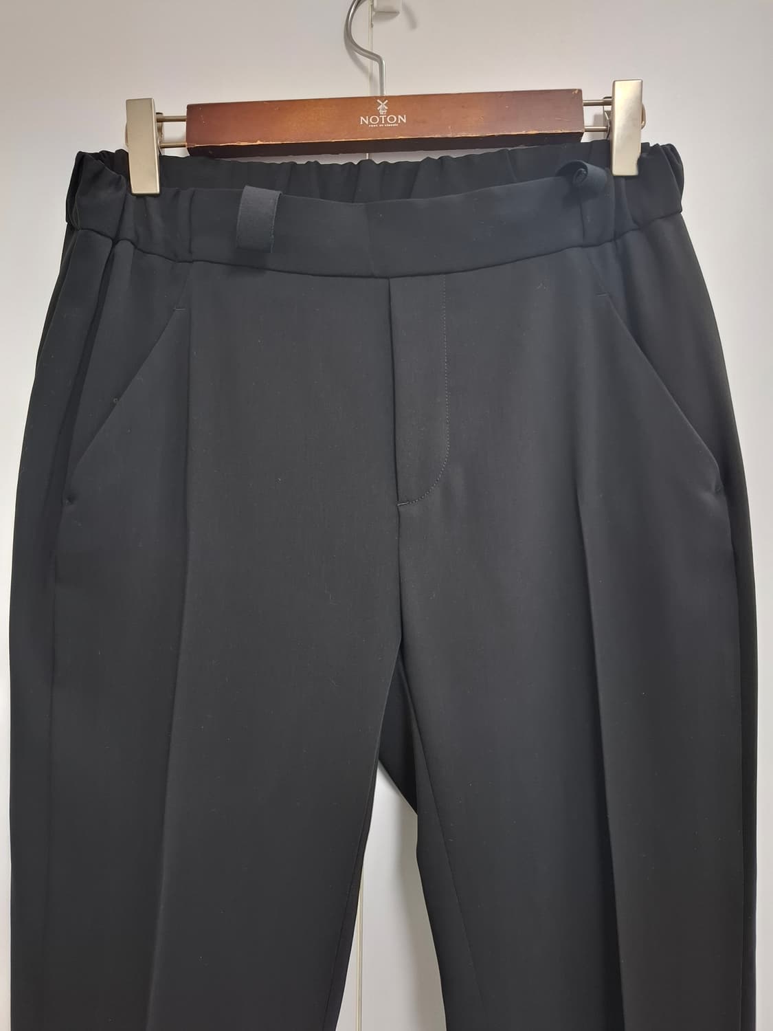 MM6 블랙 슬랙스.  상품이미지3