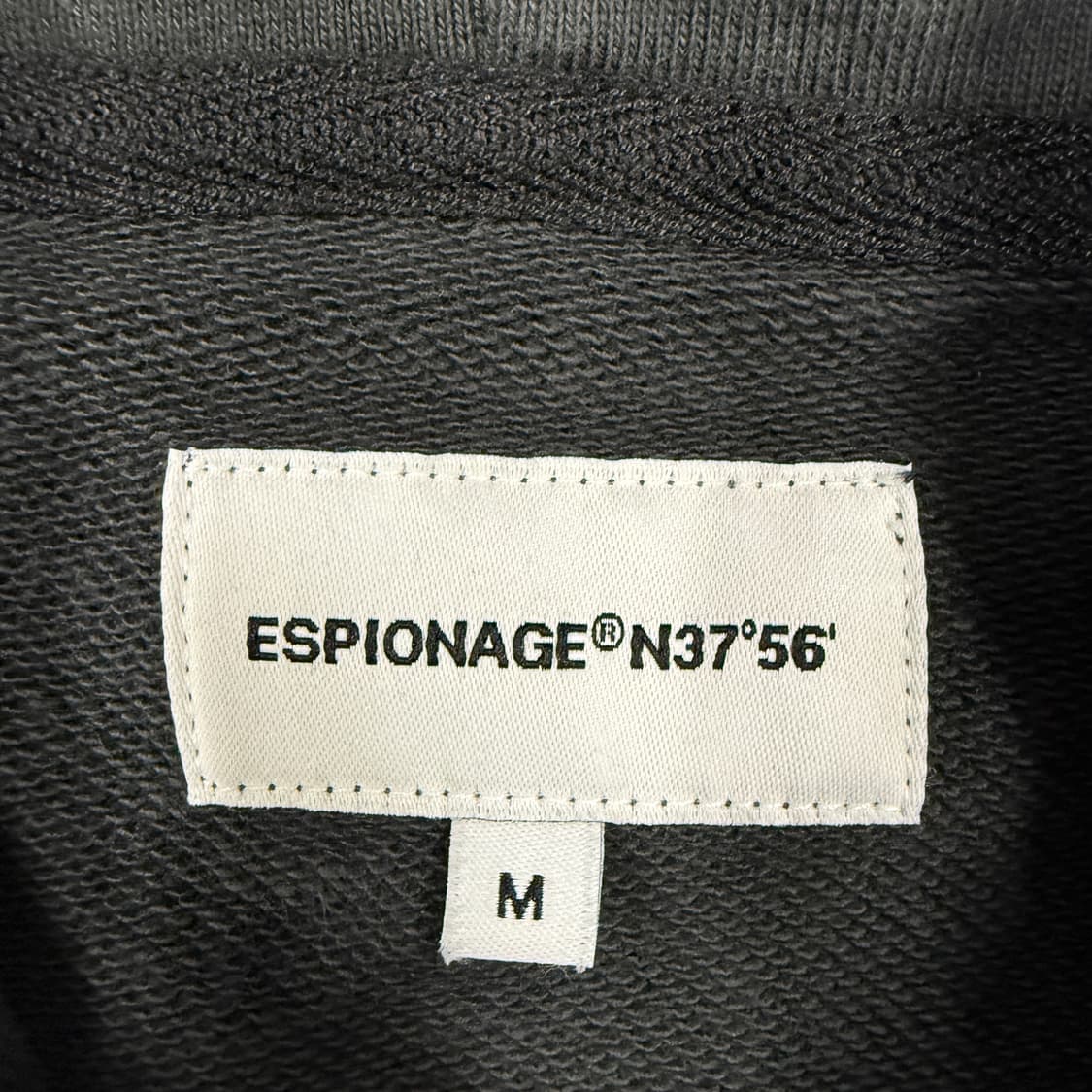 (M)에스피오나지 Espionage 엠브로이드 후드티셔츠(차콜) 상품이미지2