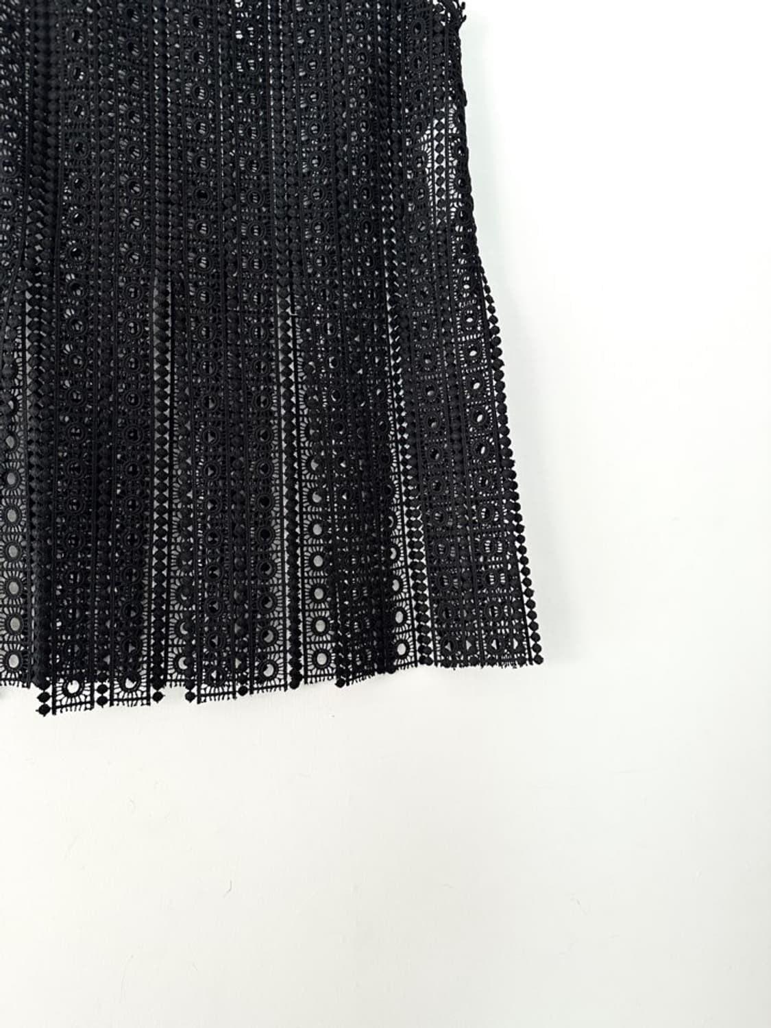 Layer punching sleeveless top / black 상품이미지2