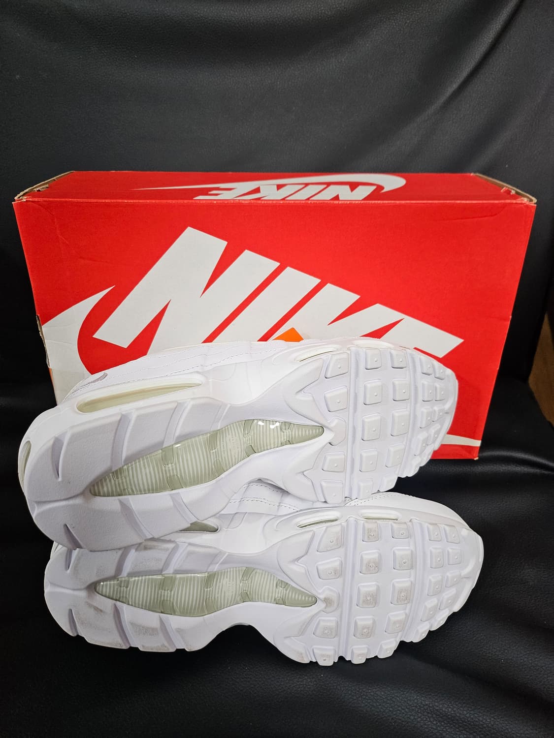 나이키 에어맥스95 에센셜 화이트 정품 상품이미지5