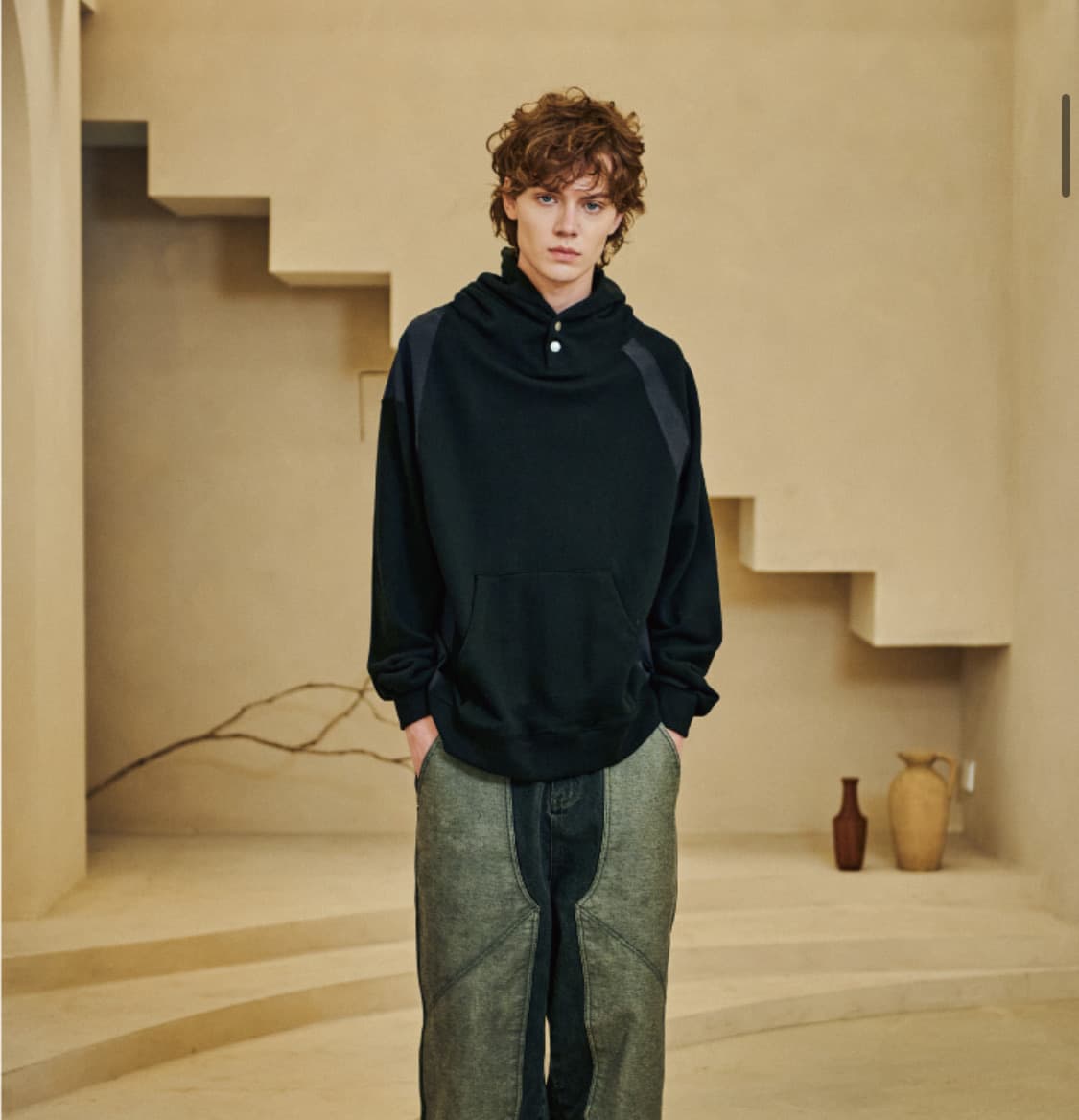 꼼파뇨 아방가르드 스냅 후드 블랙 상품이미지4