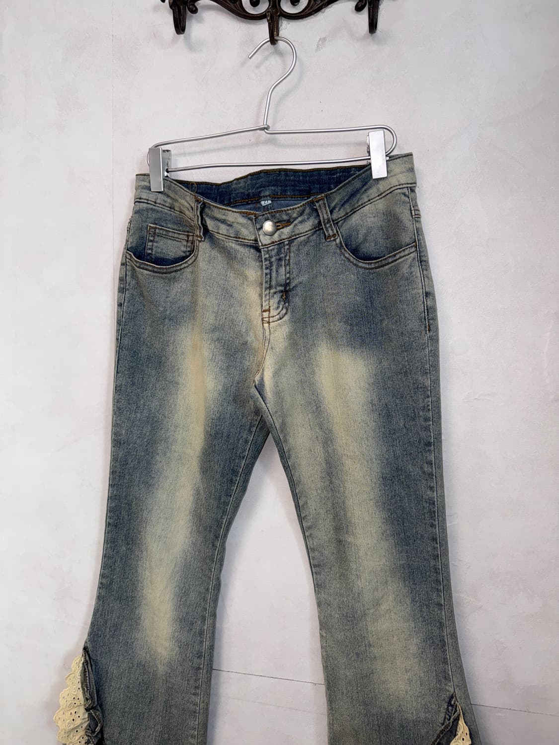 Washing denim ruffle punching lace 부츠컷팬츠 상품이미지3