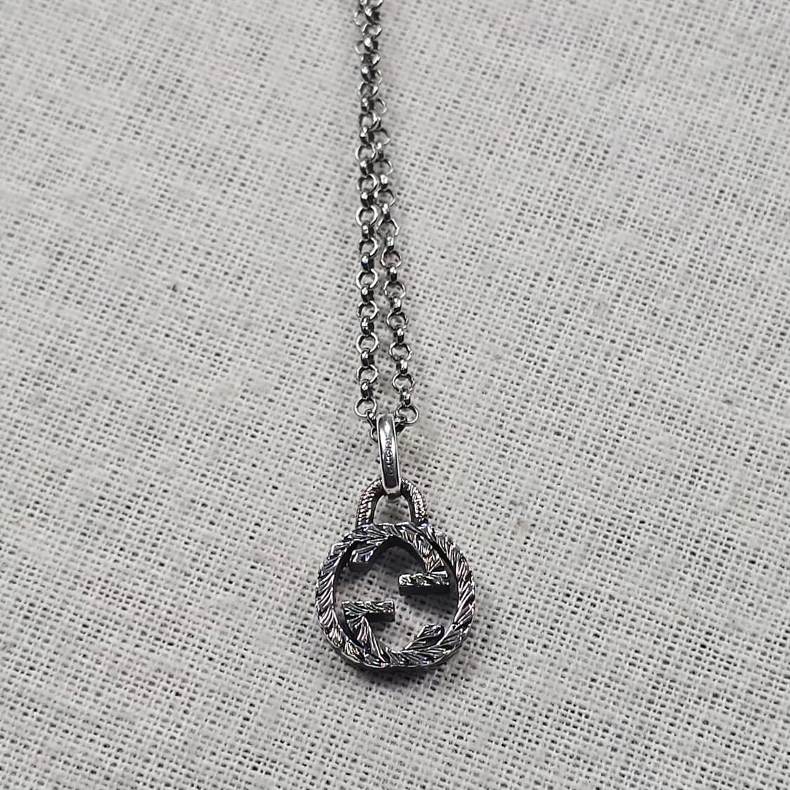 구찌 인터로킹 G 펜던트 목걸이 상품이미지4