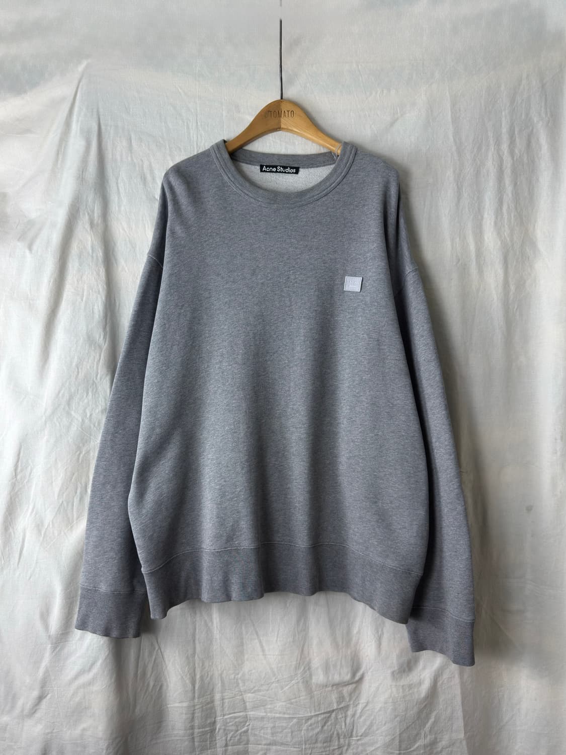 L 아크네 스튜디오 포바 페이스 로고 그레이 맨투맨 상품이미지1