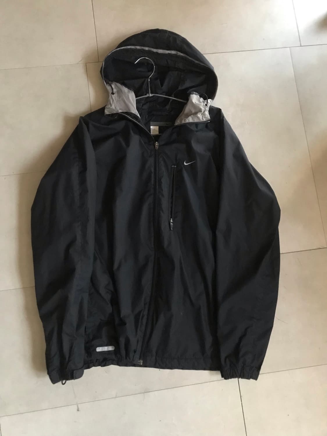 나이키 블랙 후드 바람막이 상품이미지7