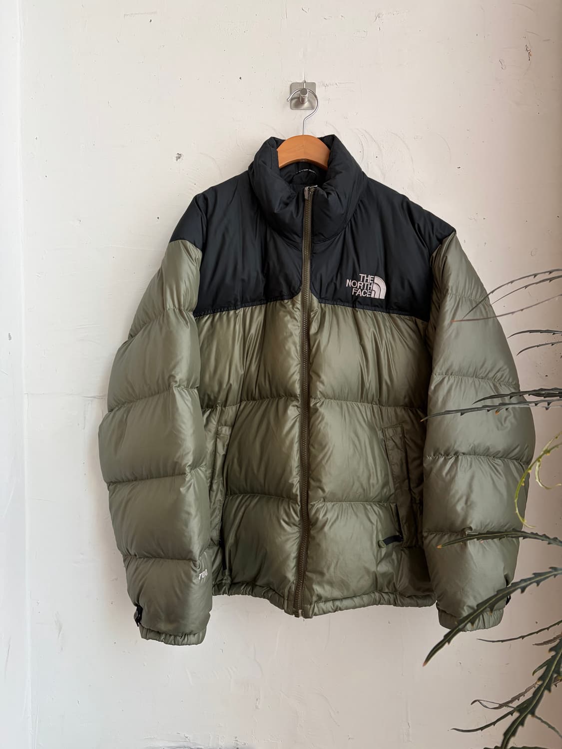 노스페이스 1996 레트로 눕시 올리브카키 상품이미지1