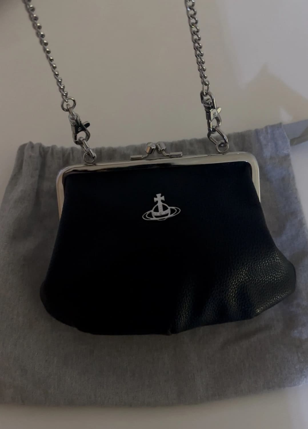 비비안웨스트우드 비건레더 프레임 퍼스 미니백 상품이미지2