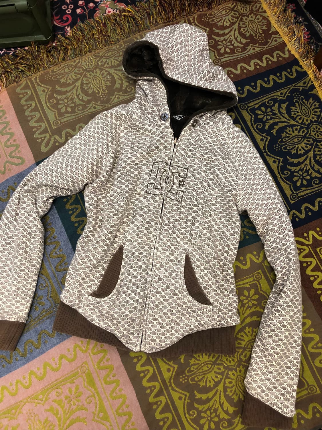 DC shoes reversible hood zipup 상품이미지3