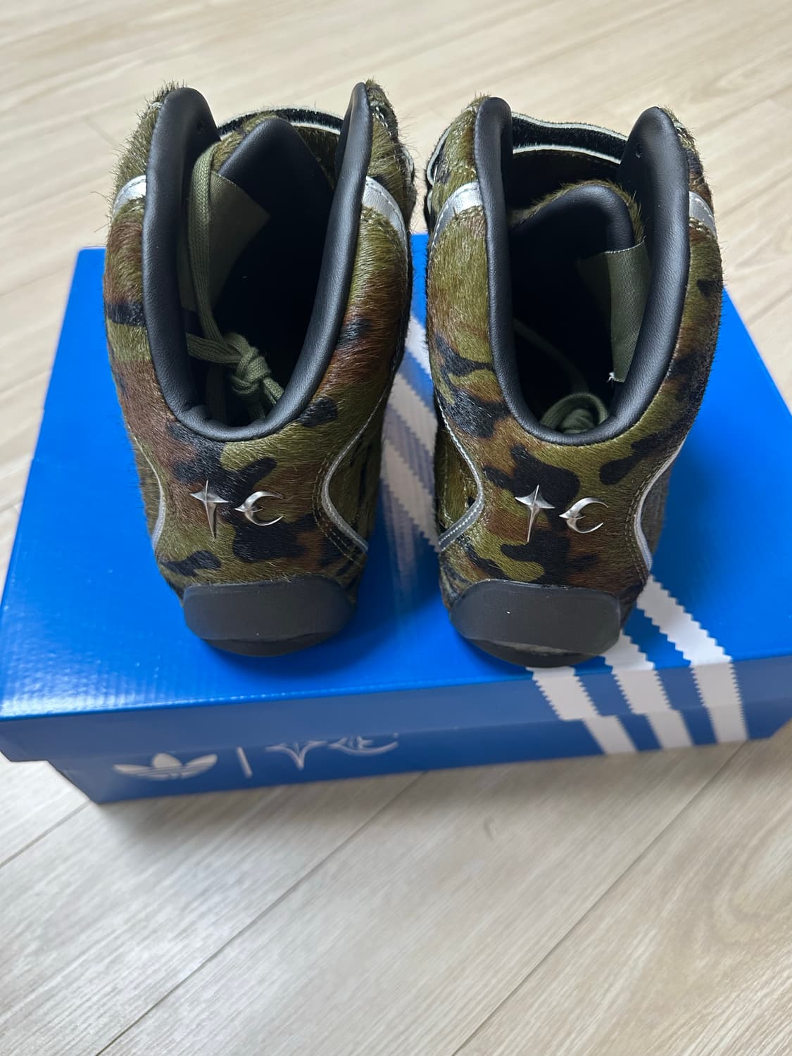 아디다스 떠그클럽 아디레이서 270 상품이미지3