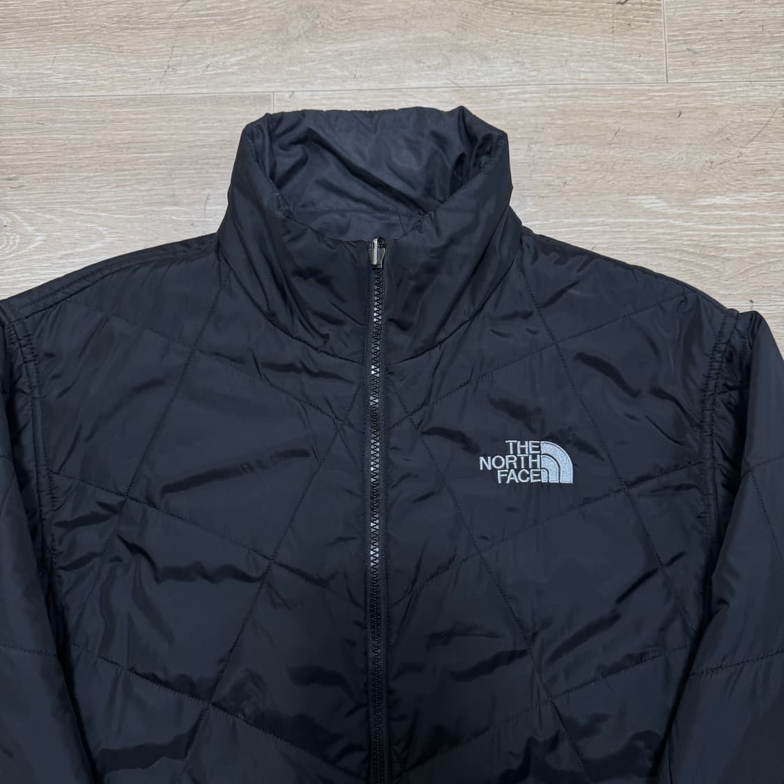 노스페이스 구스다운 경량패딩 상품이미지2
