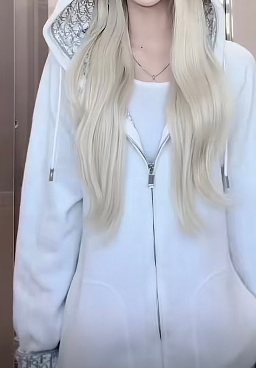 디올 캐시미어 후드집업 상품이미지2