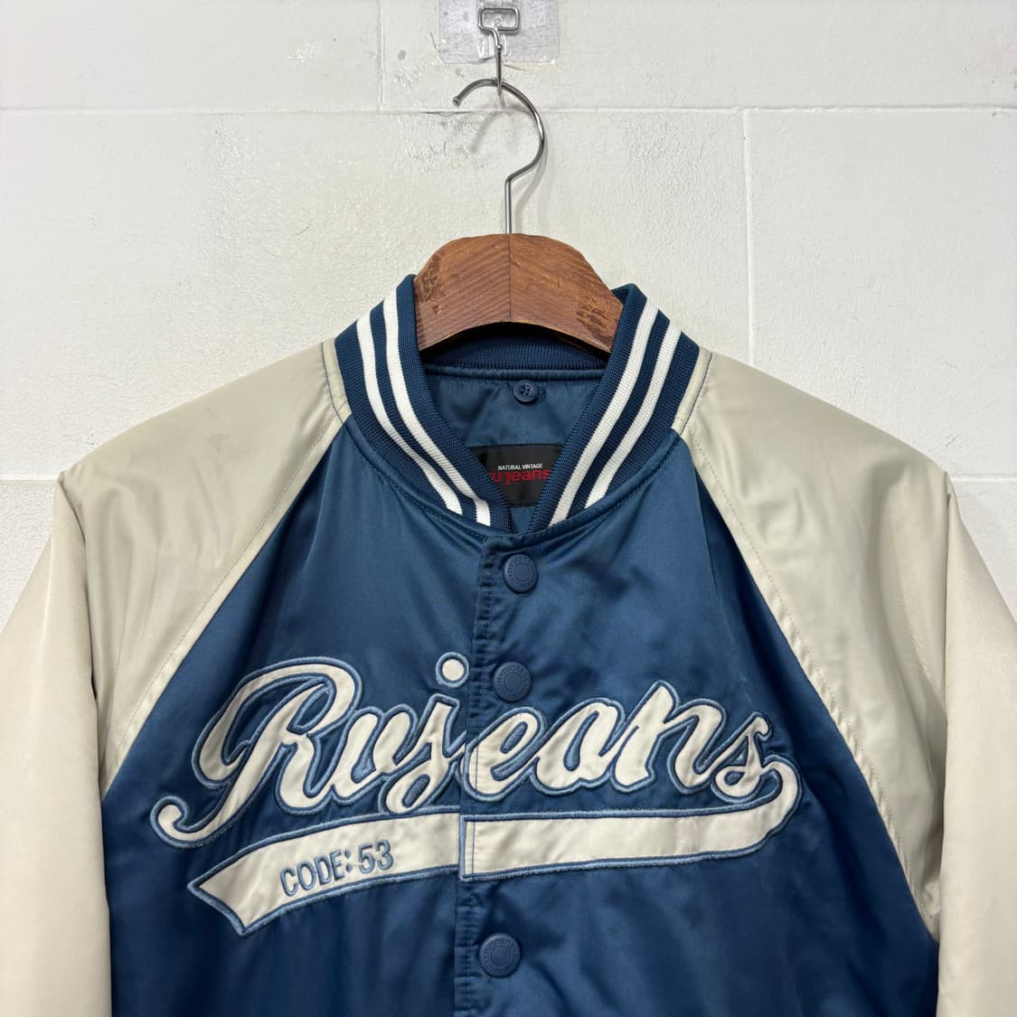 Rujeans 바시티 봄버 재킷 상품이미지2