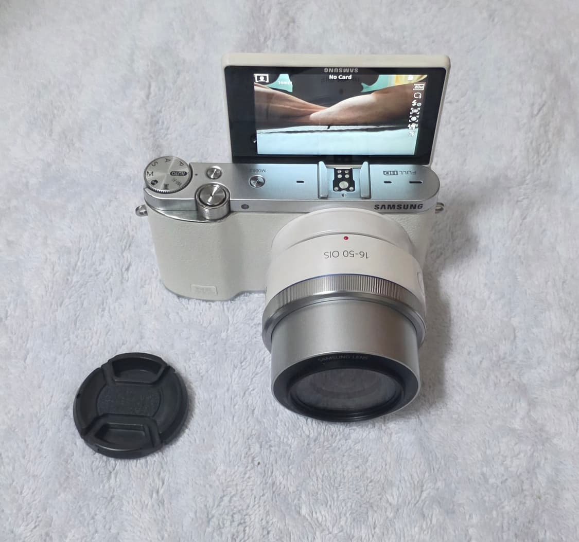 삼성 NX3000 미러리스 카메라와 16-50mm 렌즈 팝니다. 상품이미지8