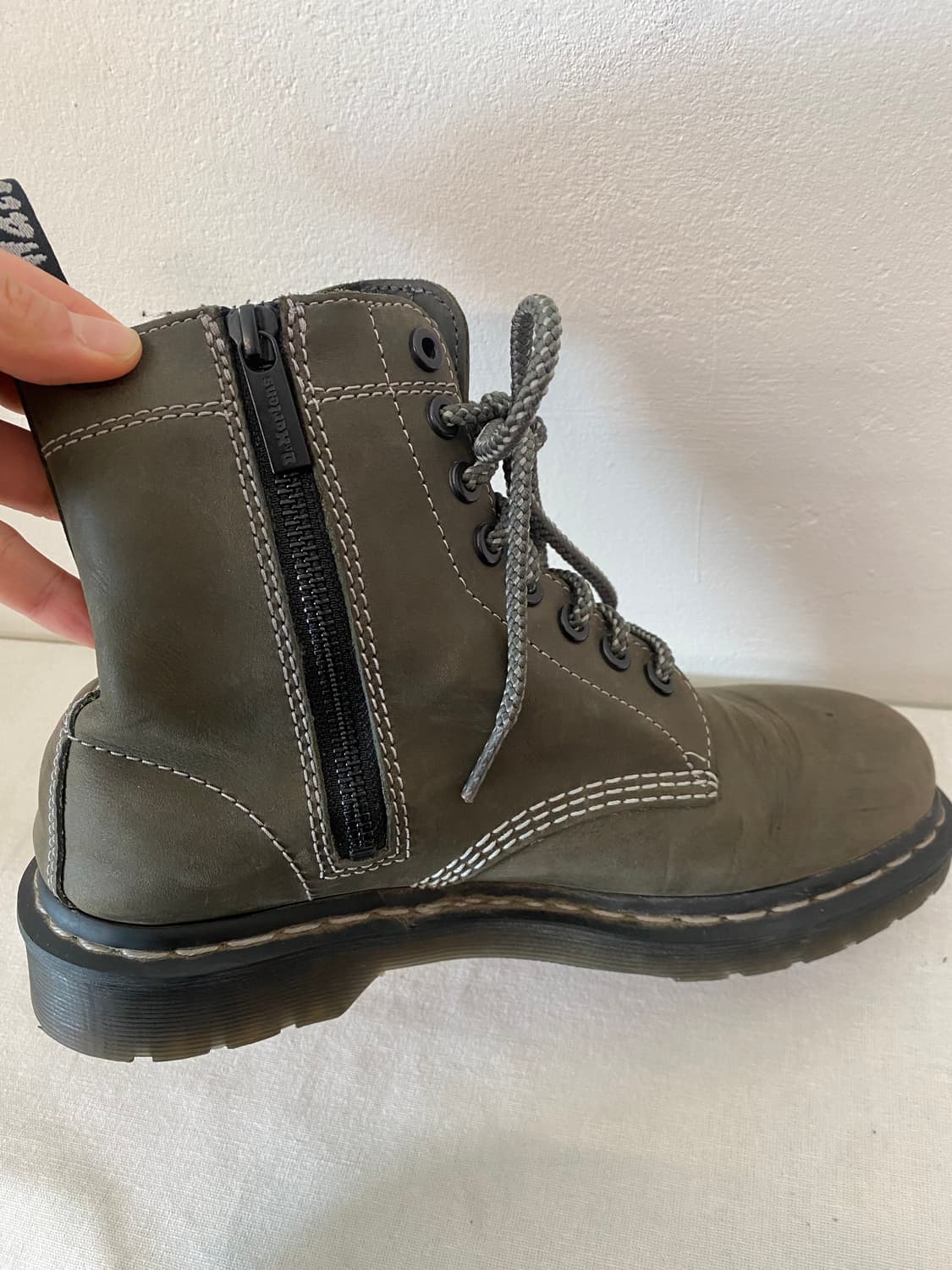 닥터마틴 1460 카키집업 상품이미지6