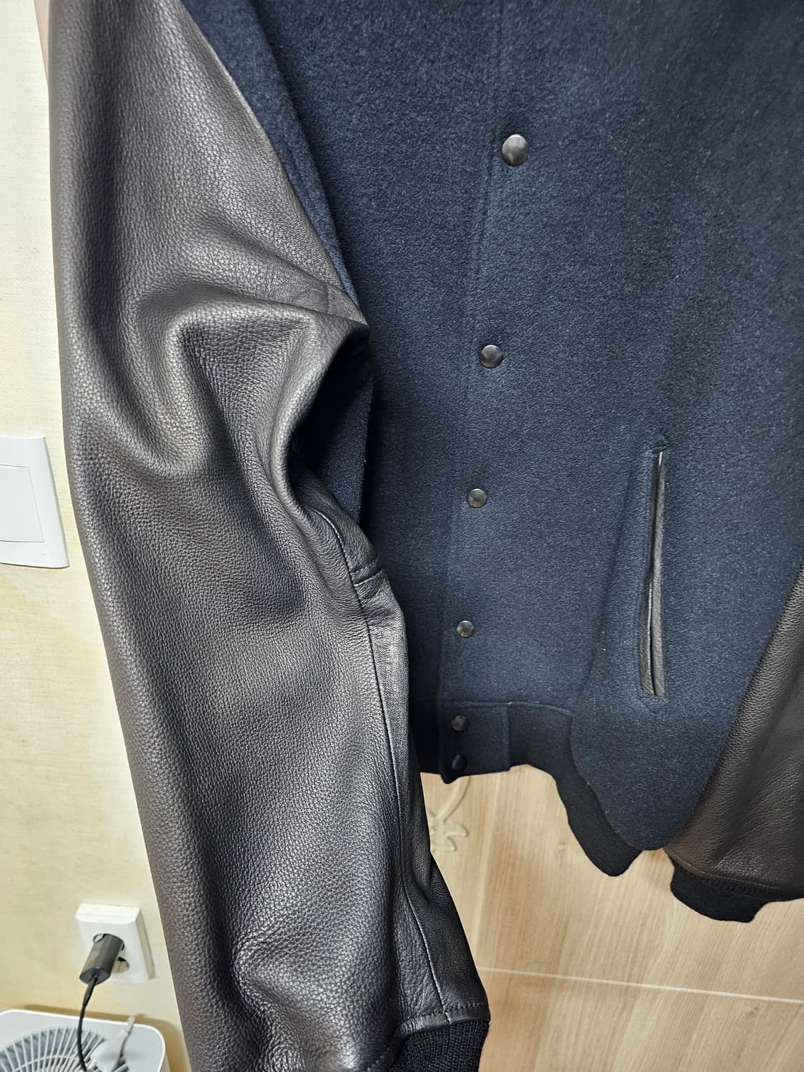 캡틴선샤인 23fw 어워드 자켓 44사이즈 블랙 바시티 상품이미지6