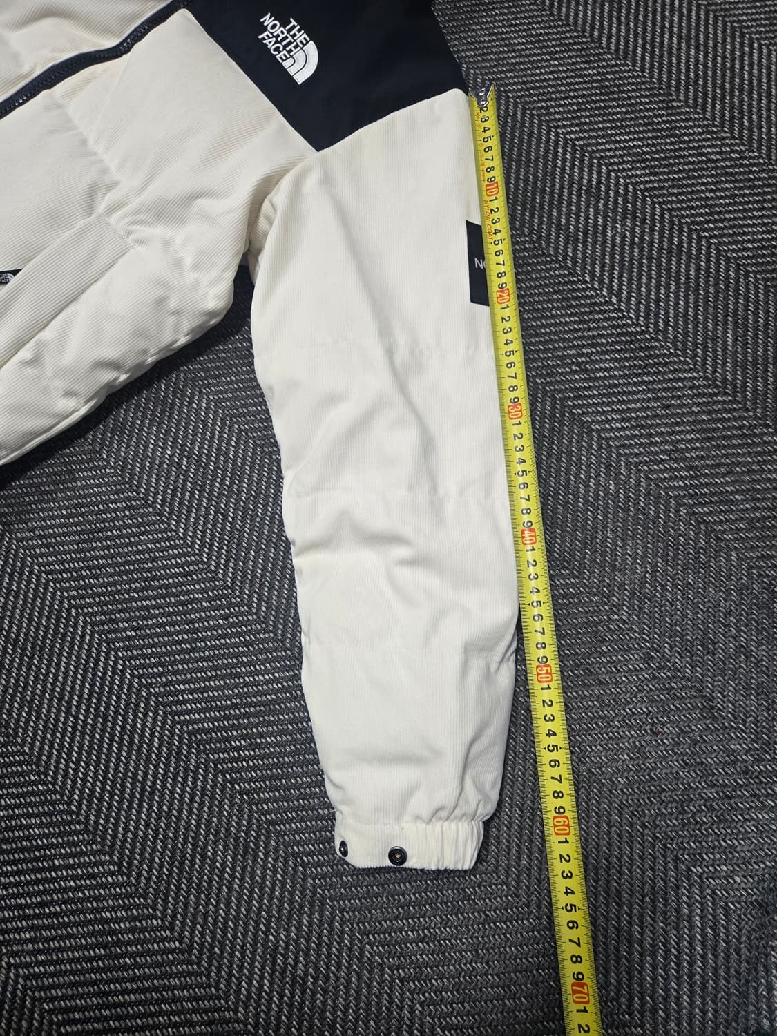 노스페이스 공용 눕시 코듀로이 구스다운 패딩 화이트라벨 상품이미지8