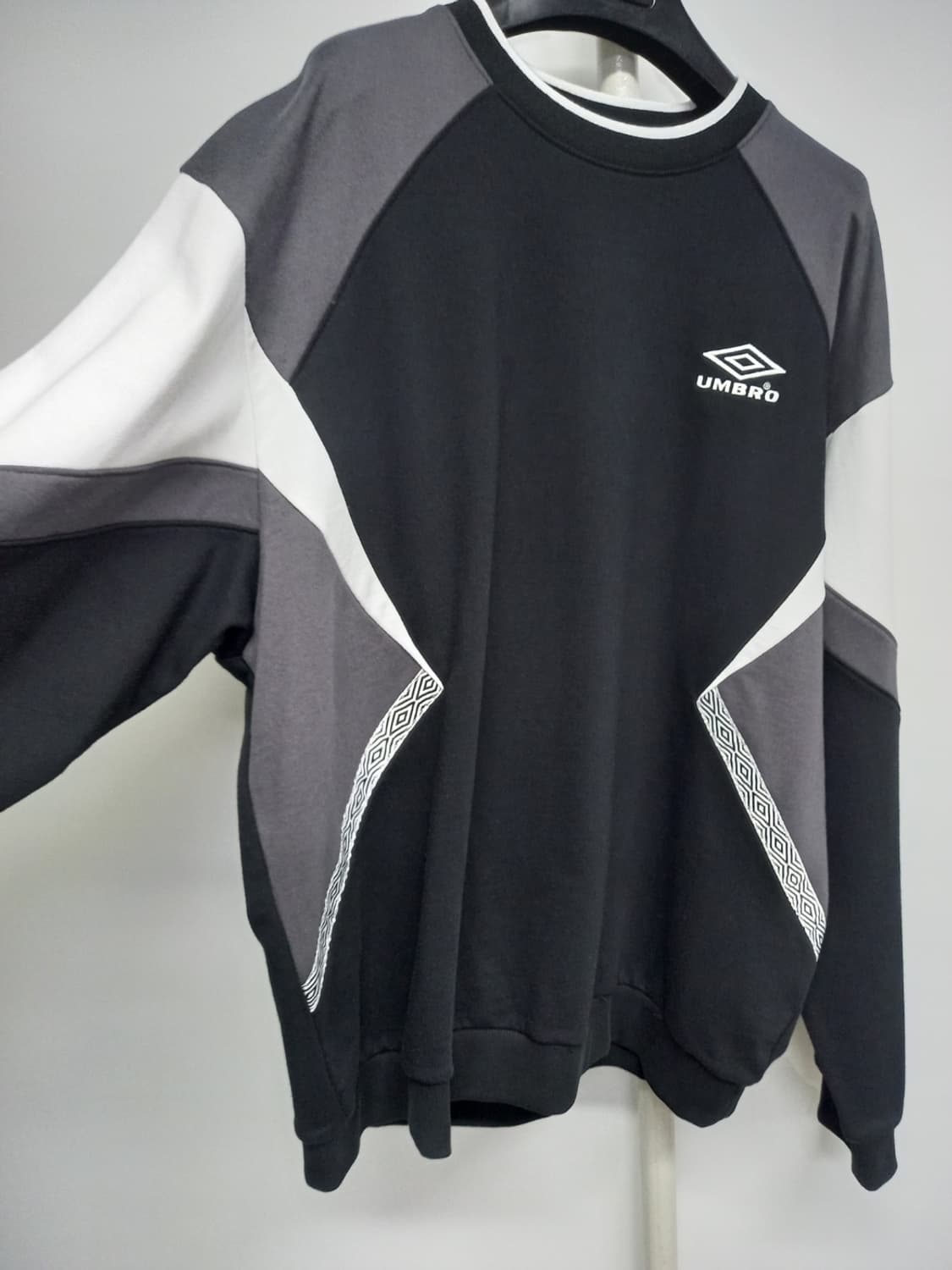 새 엄브로 춘추동 남성 맨투맨 105 상품이미지4