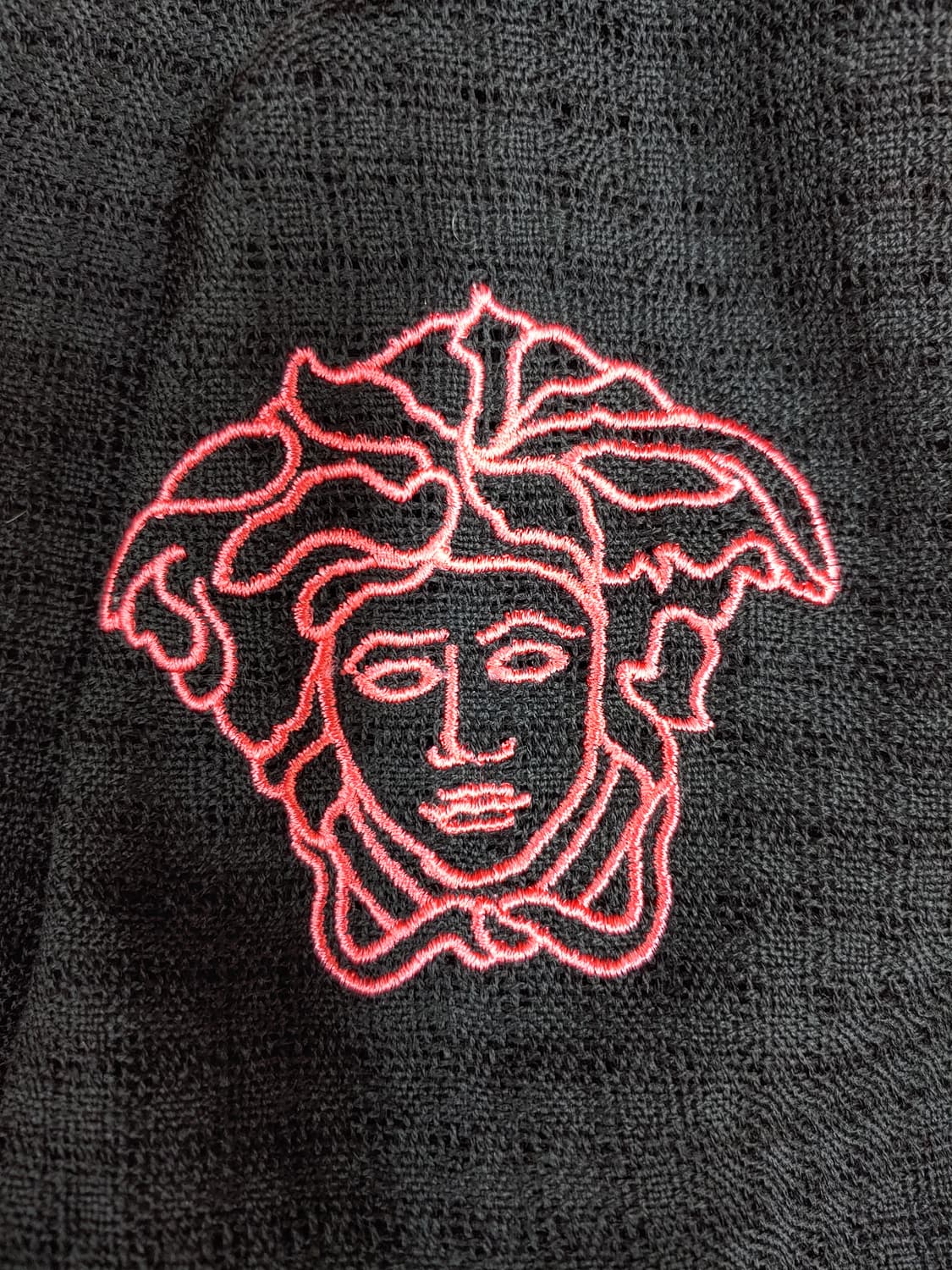 베르사체 블랙/레드 패턴 머플러 180x70cm 상품이미지2