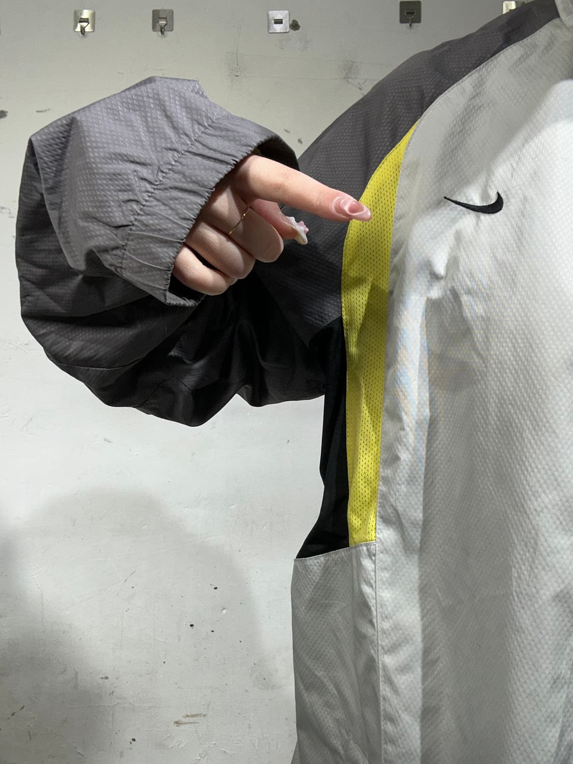 나이키 화이트 그레이 올드스쿨 오버핏 바람막이 트랙 자켓 2XL 상품이미지4