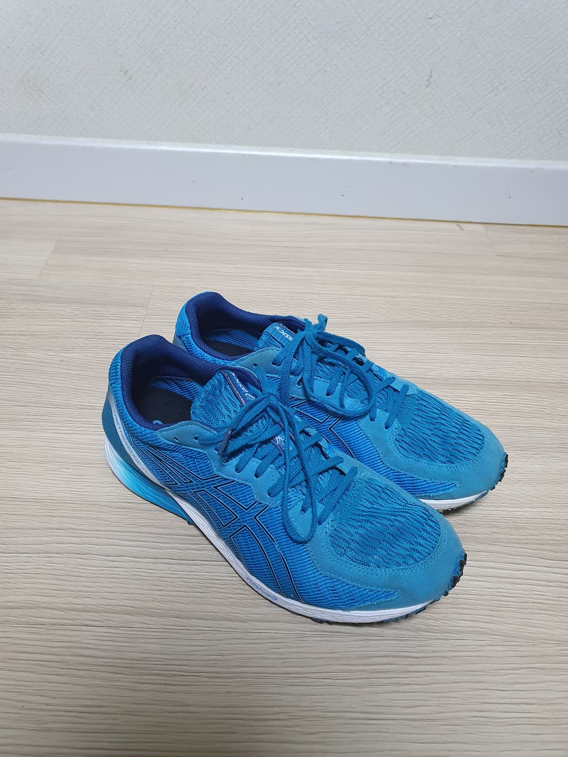 아식스 타사엣지2 러닝화 275 상품이미지2