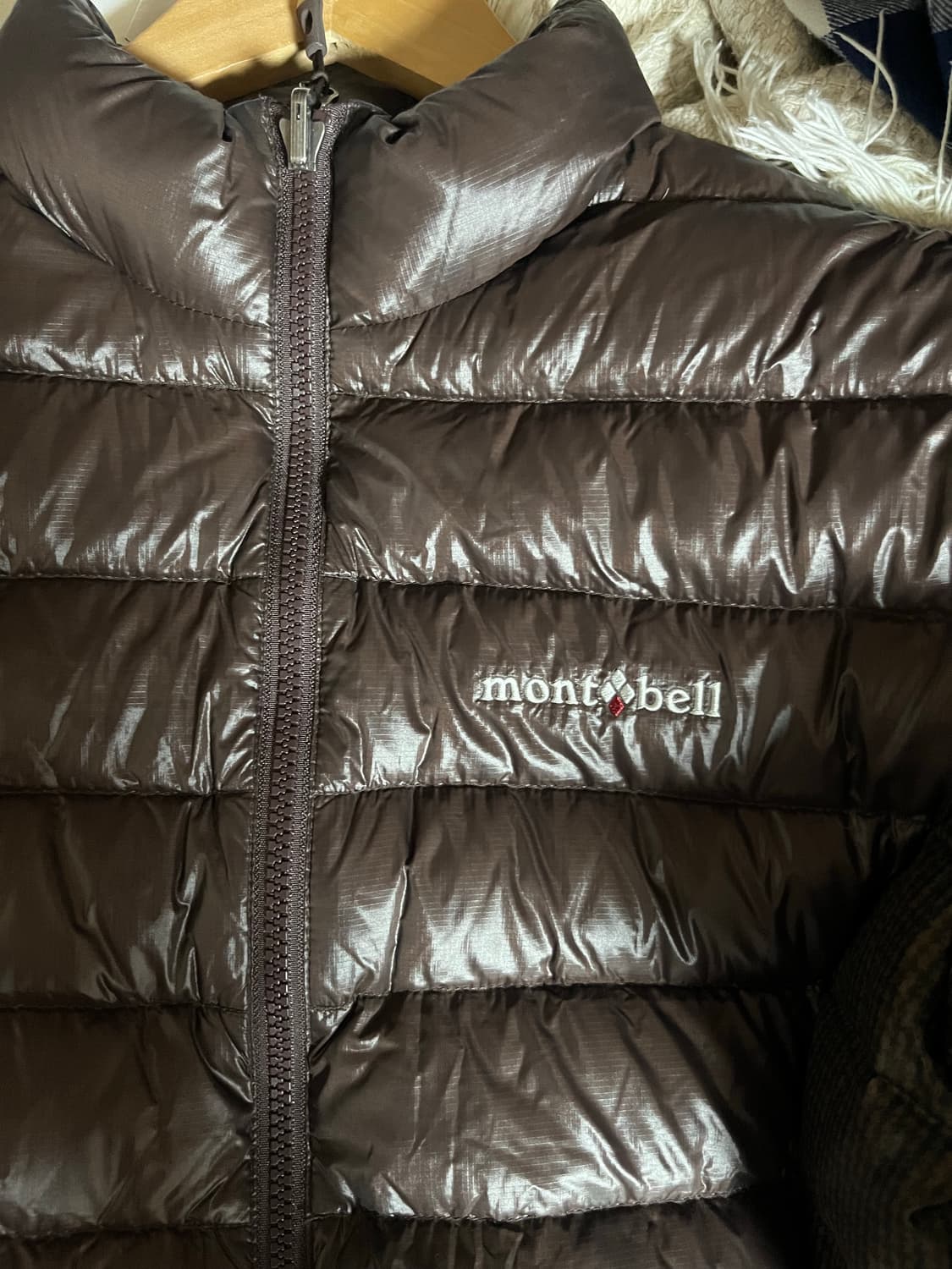 몽벨 경량패딩 상품이미지3
