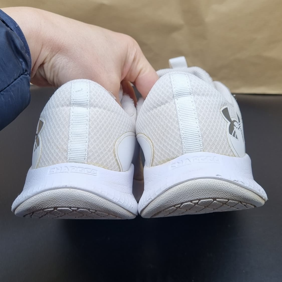 언더아머 UA 차지드 운동화245 상품이미지4